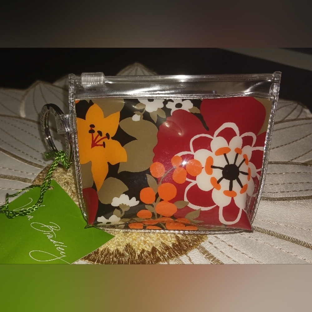 Vera Bradley Zippidy Keychain "Bittersweet"! NWT!✨️